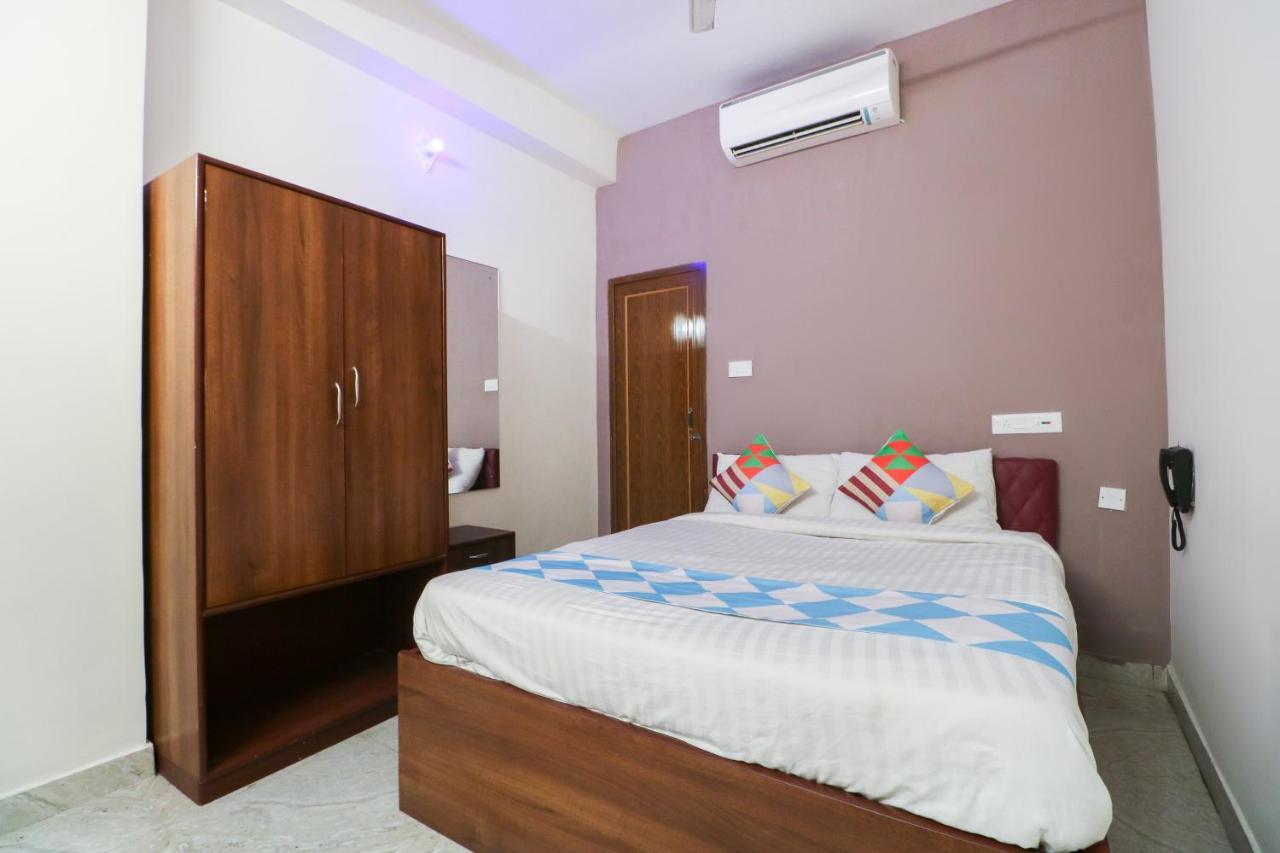 Hotel O Adri Hotels Near Dum Dum Metro Station Exterior foto